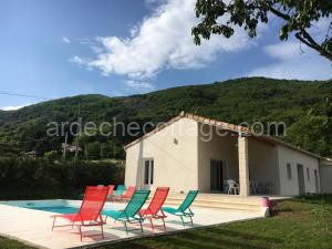 Villa in Thueyts near Pont du Diable à Thueyts